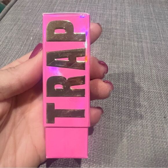 NIB Jeffree Star velvet trap pink messiah lipstick - Picture 5 of 6